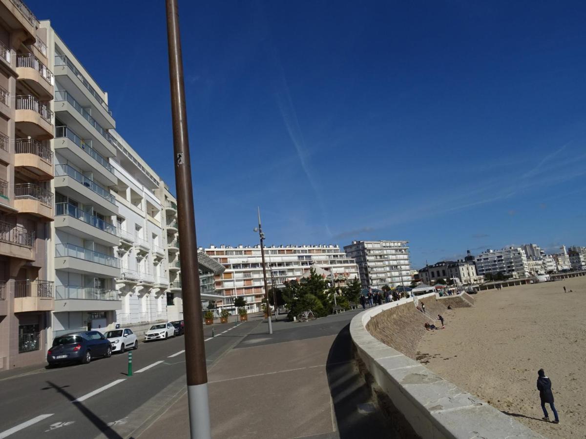 Appartement T2 Face Plage Avec Balcon, Cuisine Equipee Et Tv - Fr-1-92-908 Ле-Сабль-д’Олон Экстерьер фото